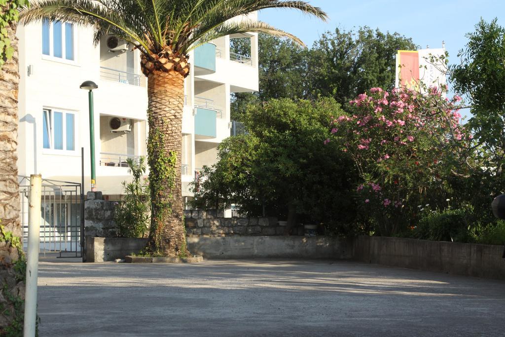 Apartments Becic Budva Exteriör bild