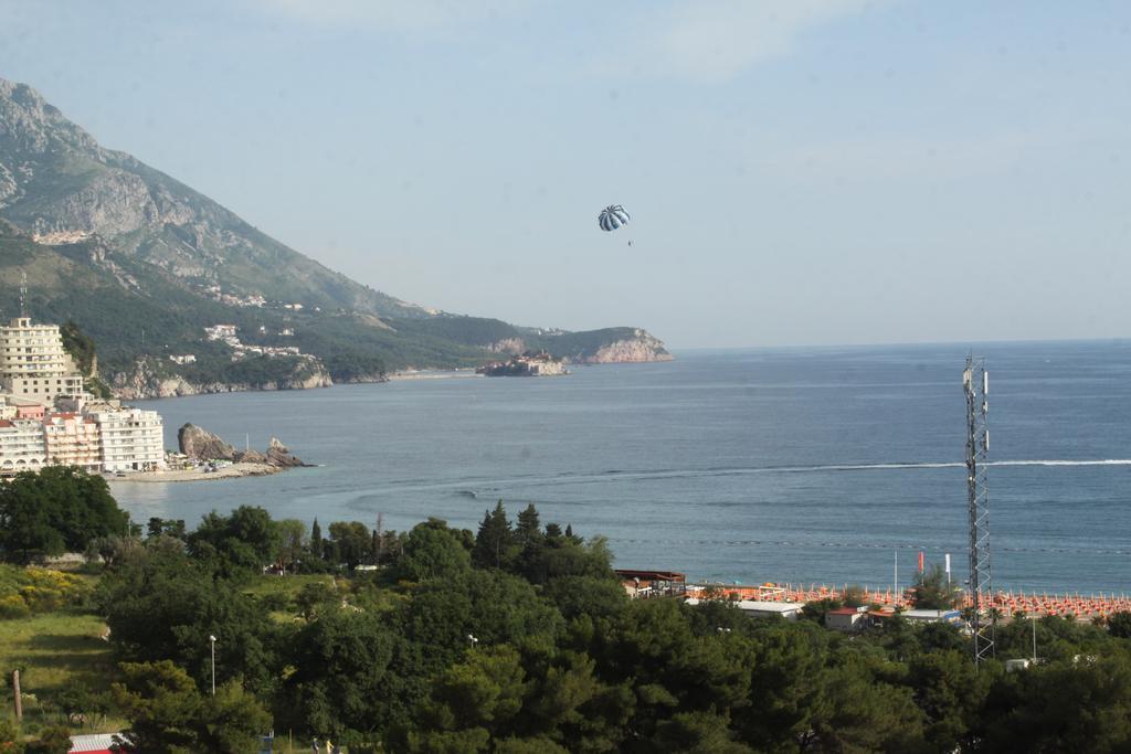 Apartments Becic Budva Exteriör bild